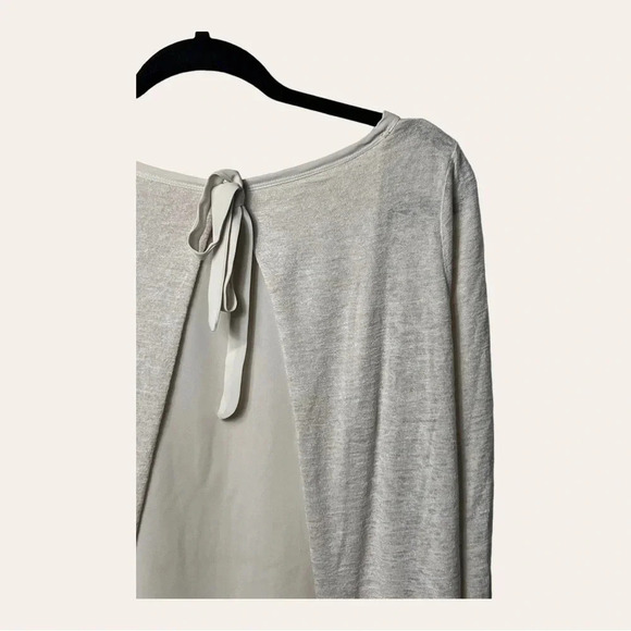 0570. Lauren CONRAD 3/4 SLEEVE BLOUSE SIZE SMALL CREAM IN‎ COLOR BOW IN BACK - Picture 6 of 9